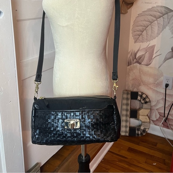 ELLIOTT LUCCA BLACK CRINKLE LEATHER CROSSBODY BAG WOVEN FRONT - Picture 1 of 14